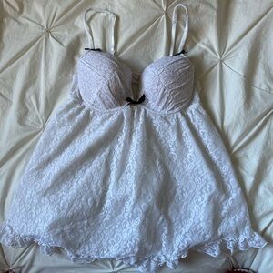 La senza white lace lingerie top with black bows
